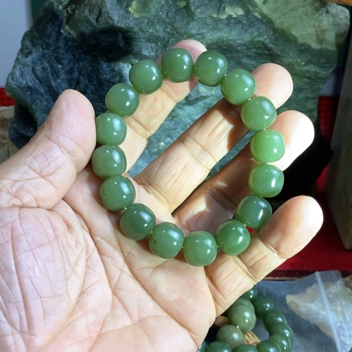 名***哥未镶嵌和田玉（糖玉）珠宝奇石