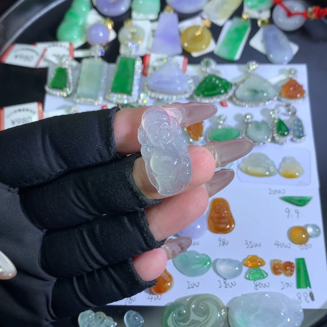 翡翠裸石冰财爷爷