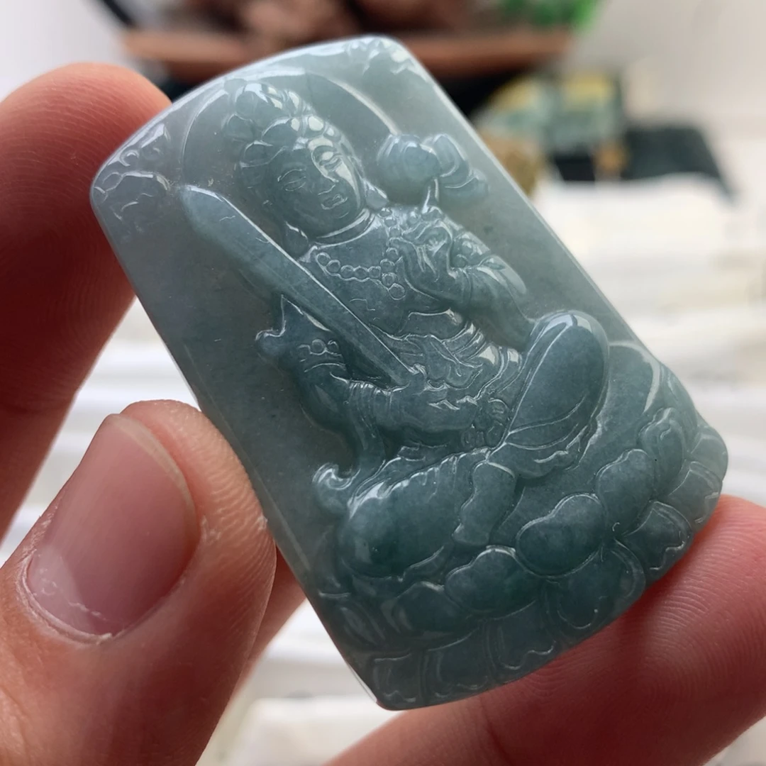 颈饰未镶嵌翡翠虚空