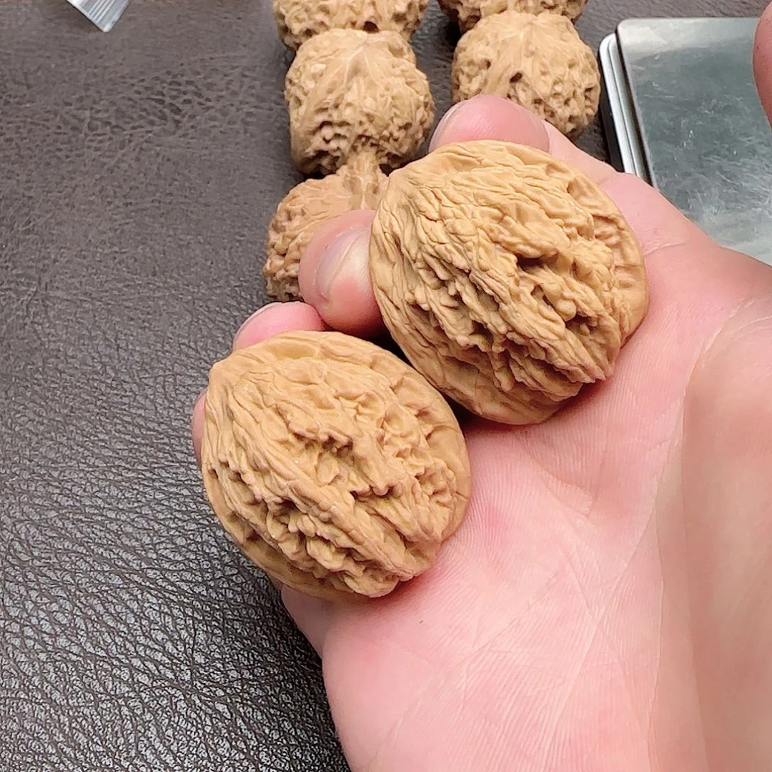 文玩核桃把件36尺虎头