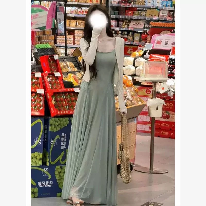 【蔡蔡专属】温柔风吊带连衣裙套装女设计感小众两件套收腰显瘦长裙