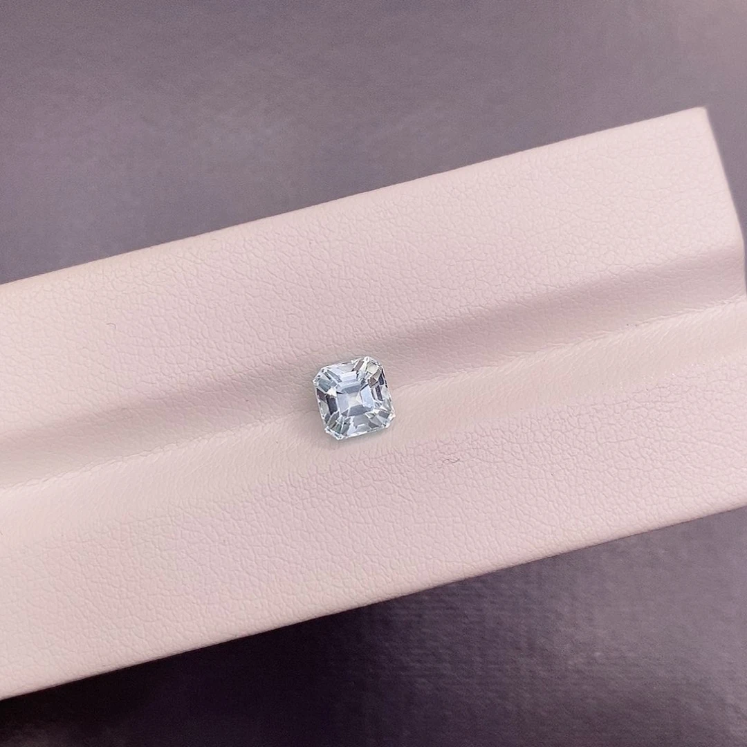 裸石海蓝宝石1.06克拉