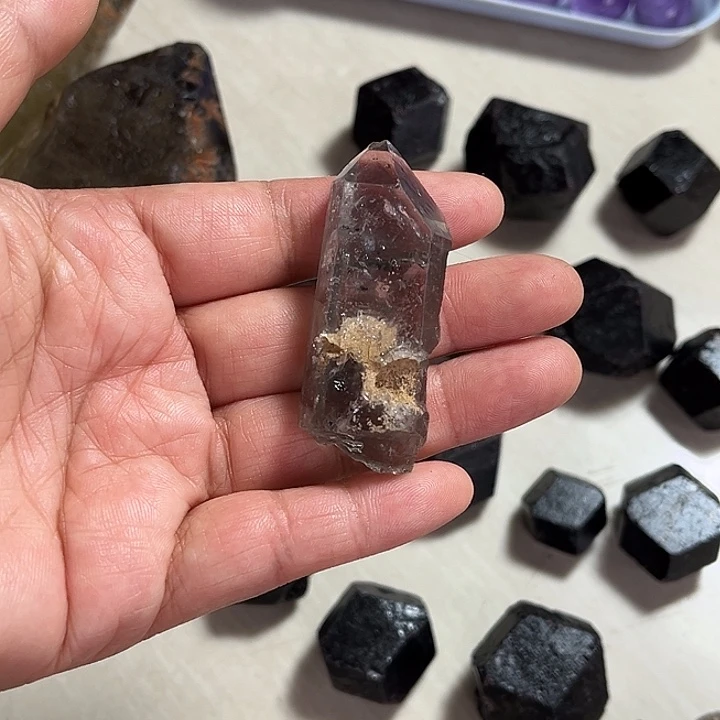 水晶珠宝半成品未镶嵌魏*