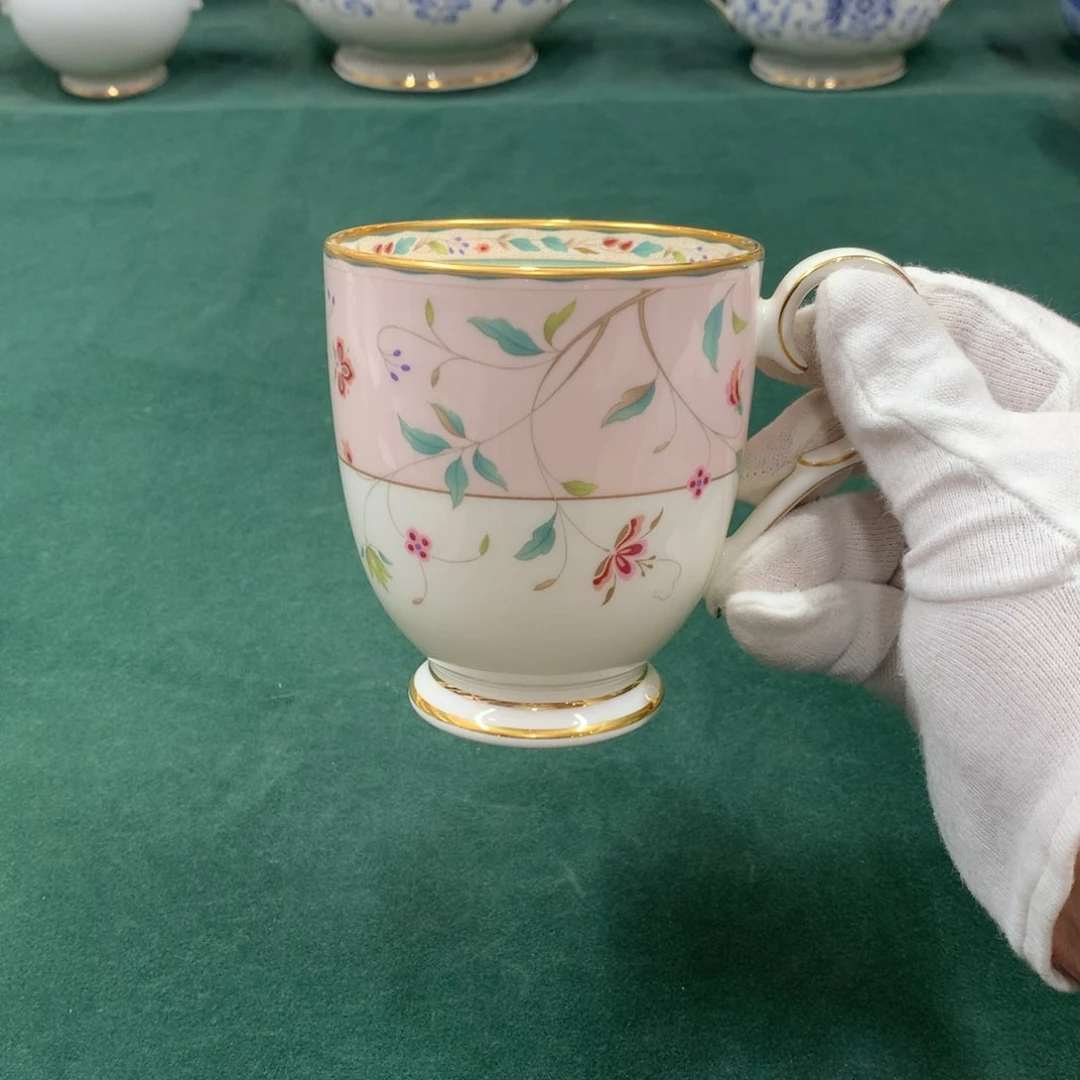 摆件全是大漂亮瓷器啊美美哒