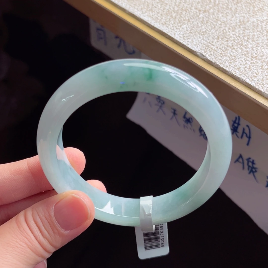 翡翠未镶嵌手镯手镯