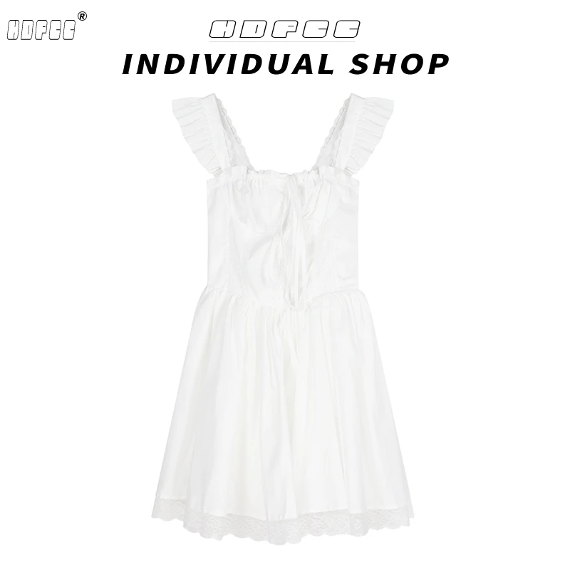 法式白色蕾丝小飞袖连衣裙女夏季新款甜美少女感收腰显瘦蓬蓬短裙