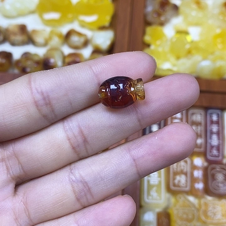 橄榄核吊坠小小鱼9