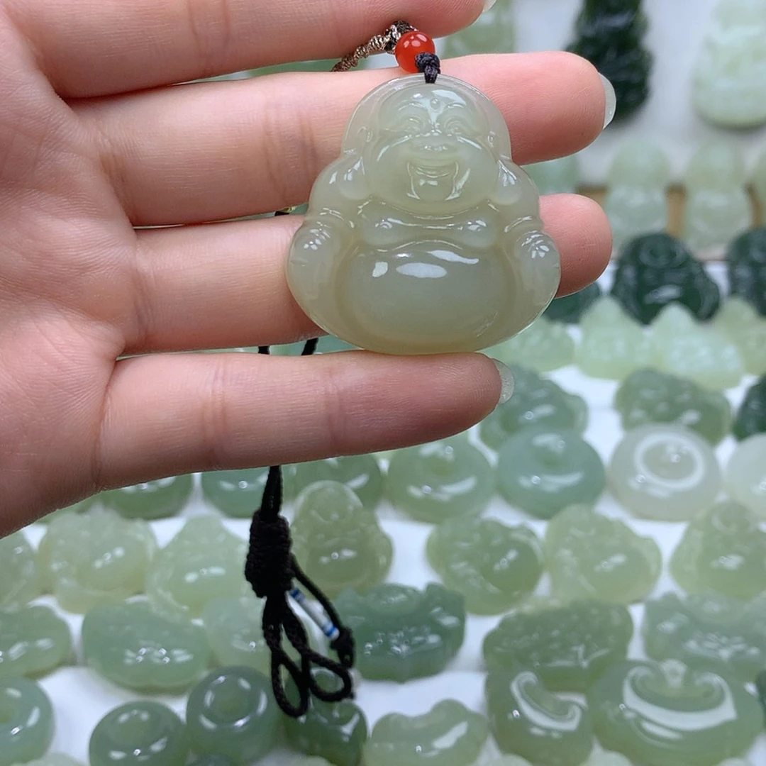 【闪购商品】颈饰未镶嵌和田玉