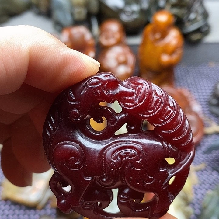 未镶嵌蛇纹石玉颈饰
