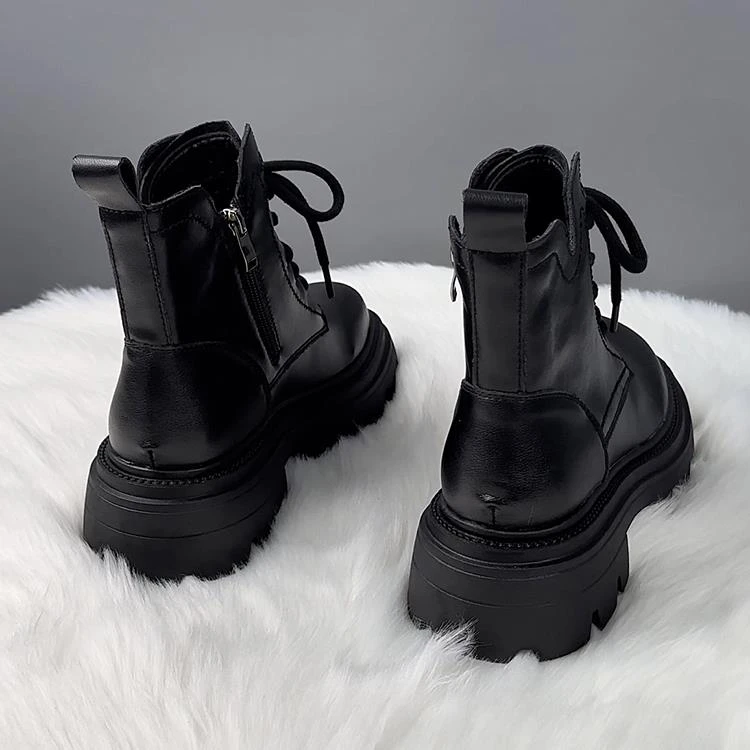 【JTG&SHOES 官方】质感厚底马丁靴女2025新款秋季季英伦风短靴女