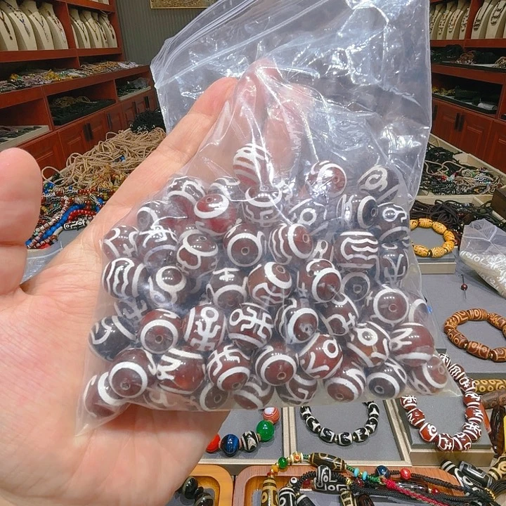 未镶嵌玛瑙/玉髓珠宝奇石随机发18个