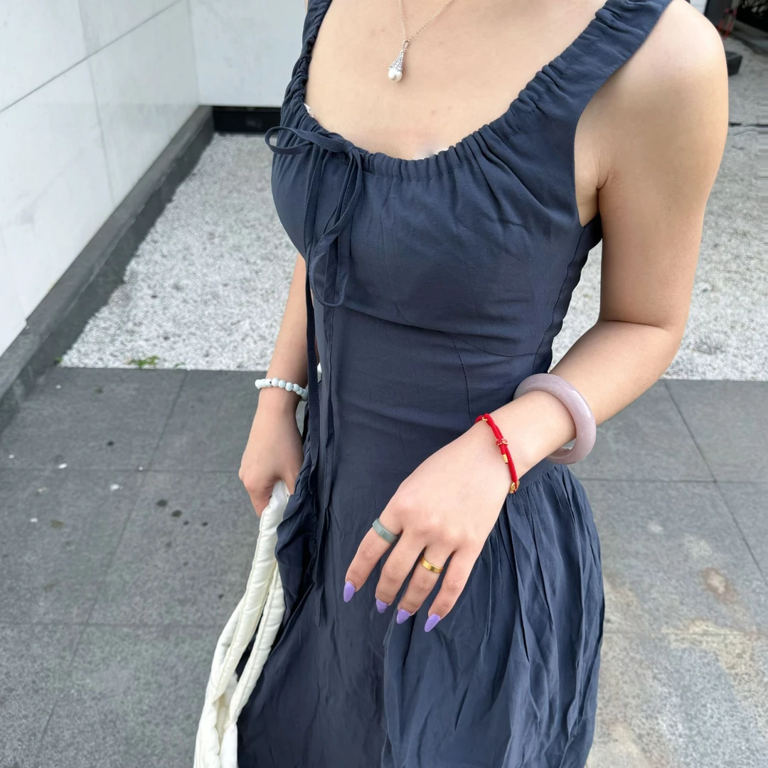 【梨零零同款】法式长裙少女风无袖吊带连衣裙气质温泉遮肚纯欲