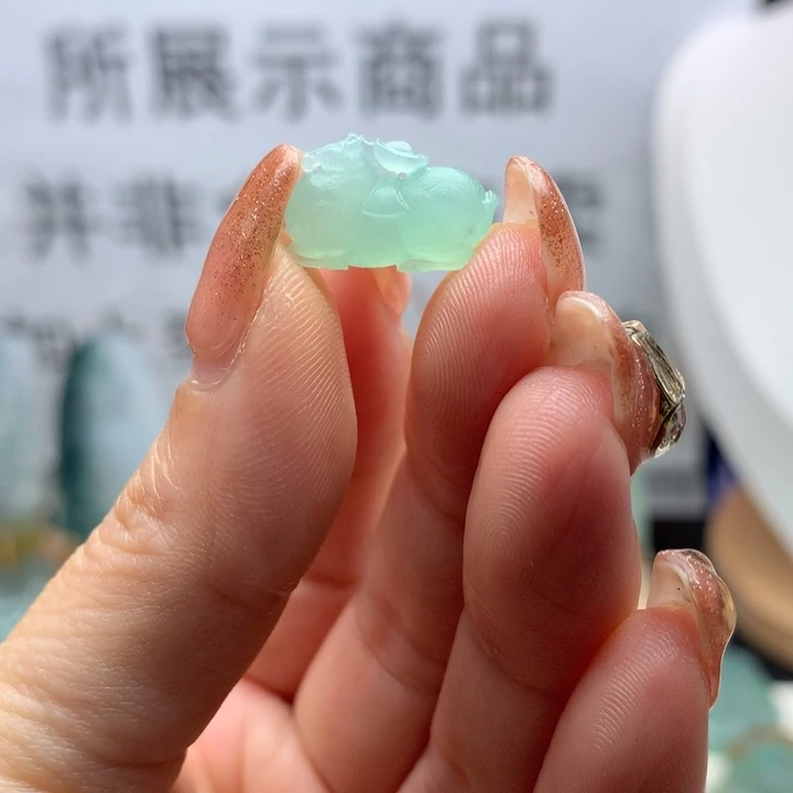 定制翡翠未镶嵌天然翡翠