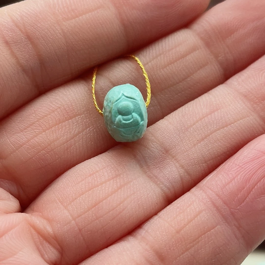 绿松石颈饰未镶嵌