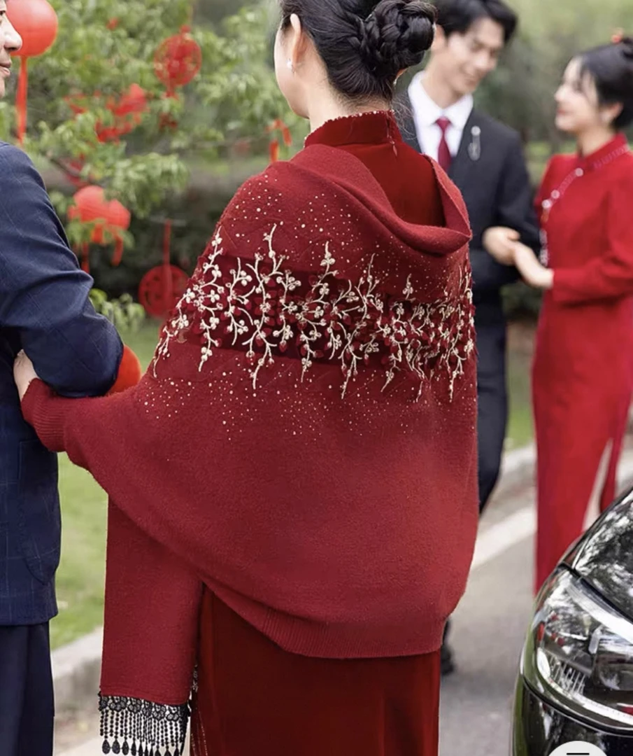 婚礼妈妈婆婆旗袍披肩秋冬新款外搭时尚围巾气质披风