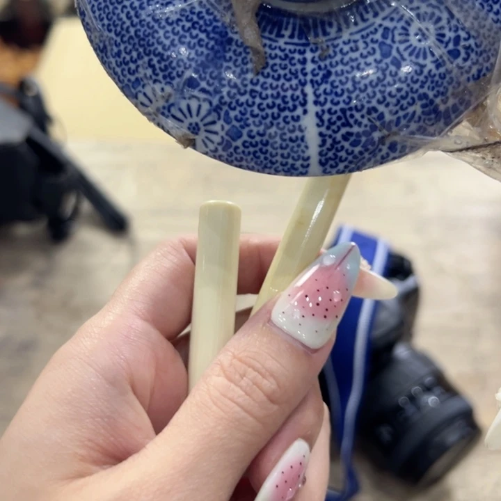 瓷片陶瓷制品及其化学组成