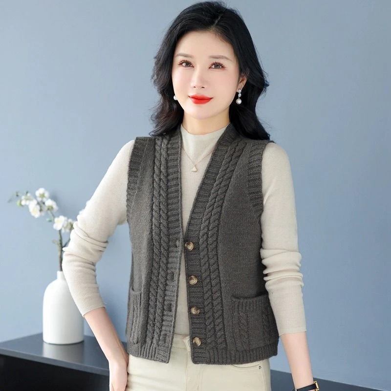 2025新款春秋季毛衣开衫背心时尚遮肉外穿百搭马甲针织夹宽松坎肩