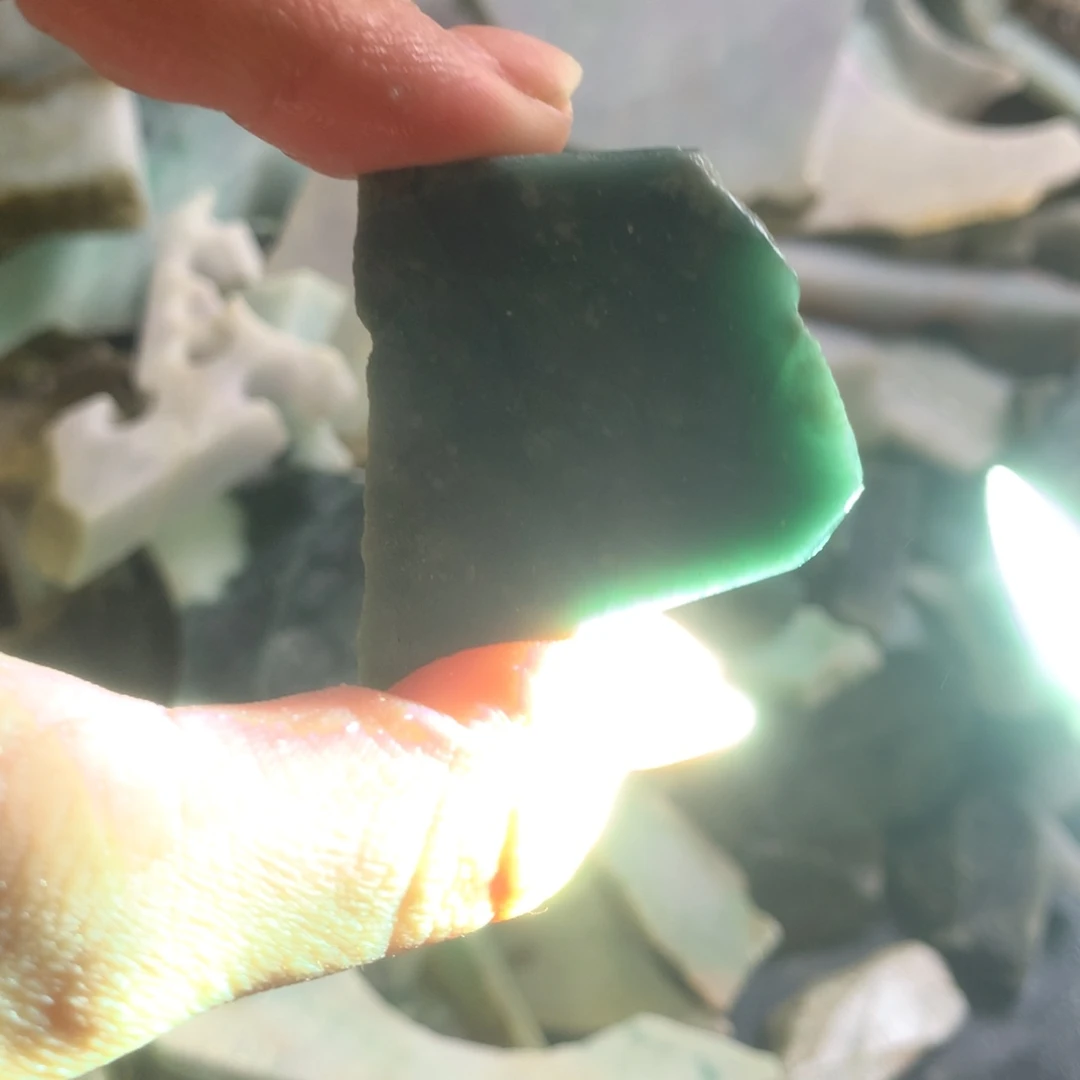 翡翠颈饰未镶嵌缅甸翡翠