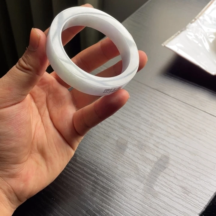 丽***定制翡翠未镶嵌天然翡翠