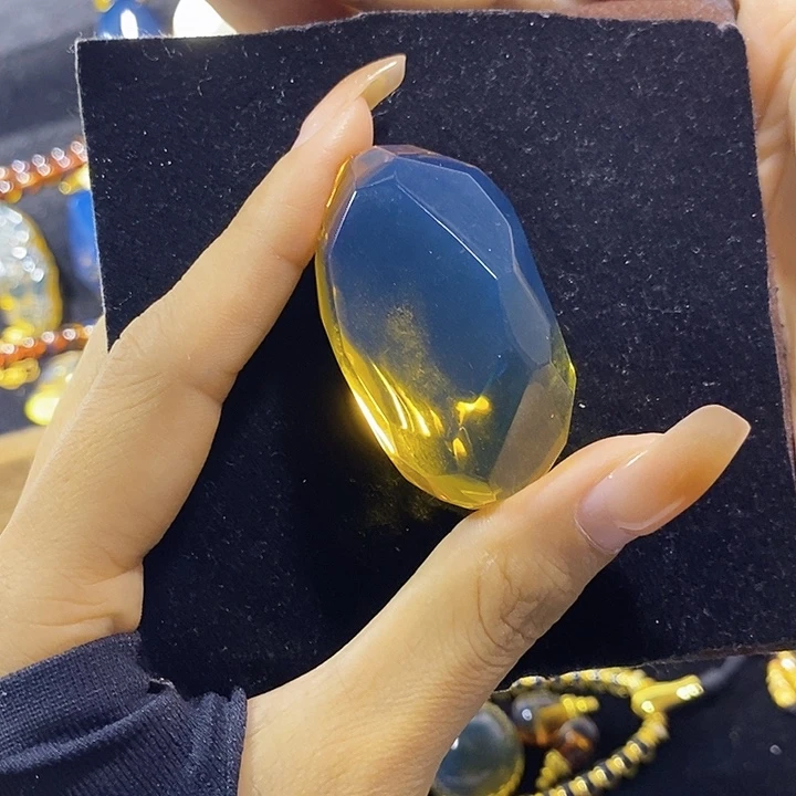 蓝珀未镶嵌珠宝奇石墨西哥蓝珀钻切吊坠