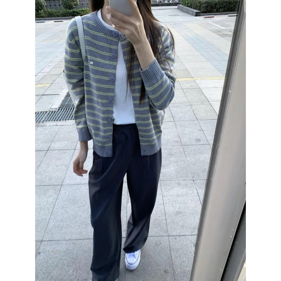 春秋新款早春穿搭慵懒韩系复古条纹针织开衫女外搭毛衣开衫外套潮