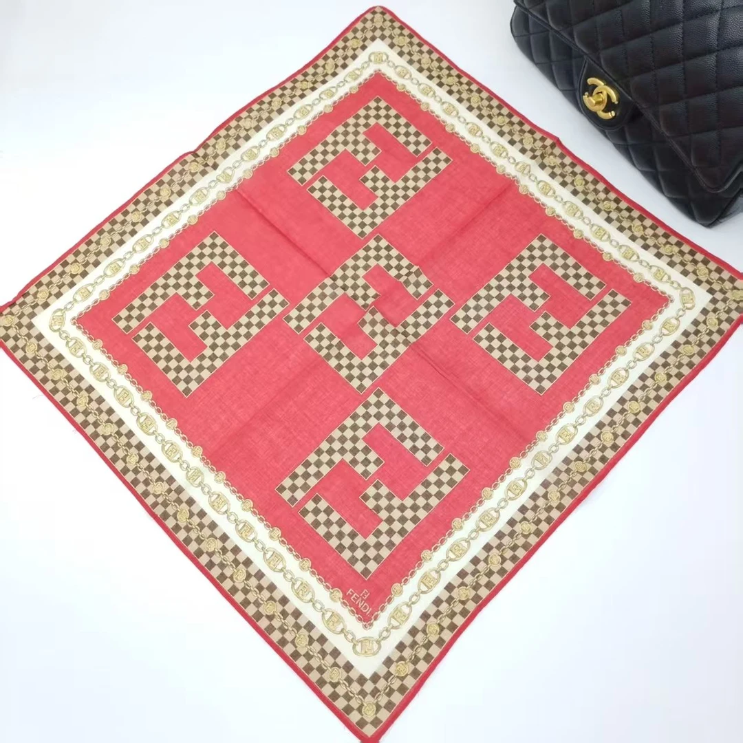 95新 FENDI/芬迪 海囤/芬迪/丝巾/yy09298