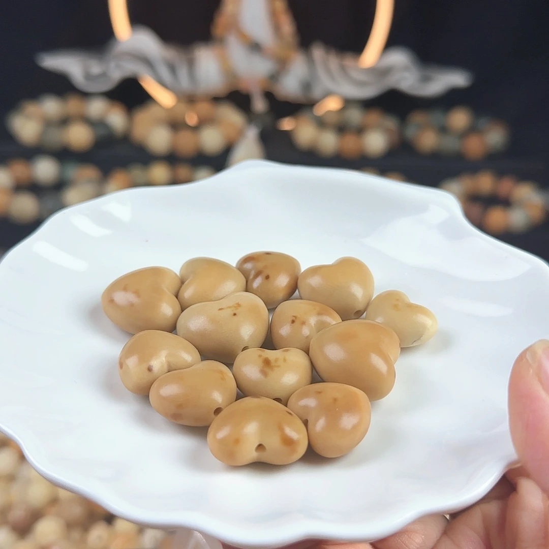 菩提根/象牙果吊坠微瑕疵牙果爱心4颗