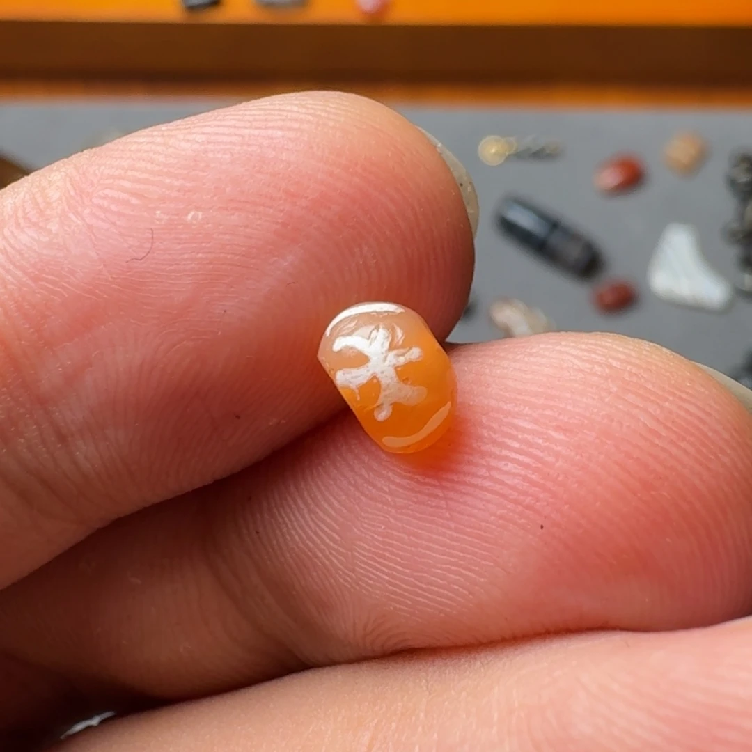 玛瑙/玉髓未镶嵌珠宝半成品萨珊镶蚀红玉髓