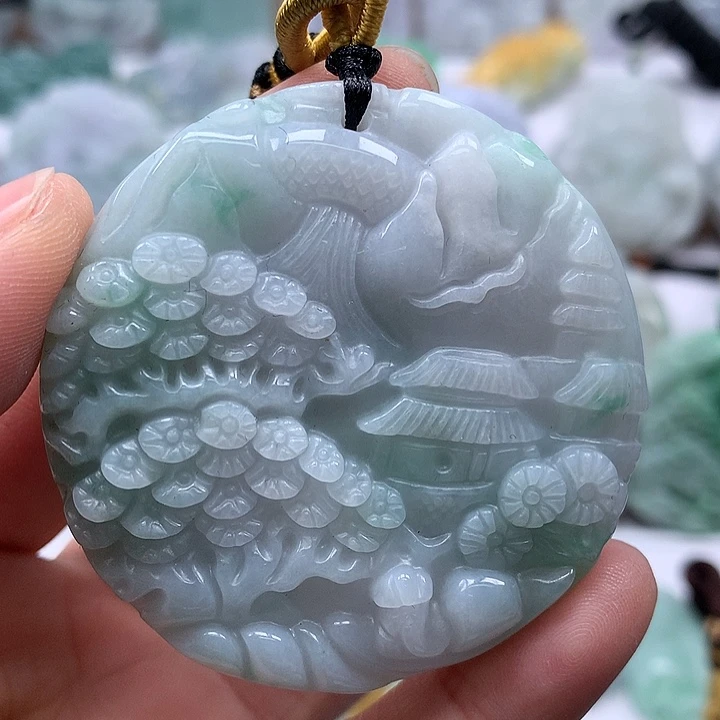 翡翠未镶嵌颈饰山水两面工艺福利