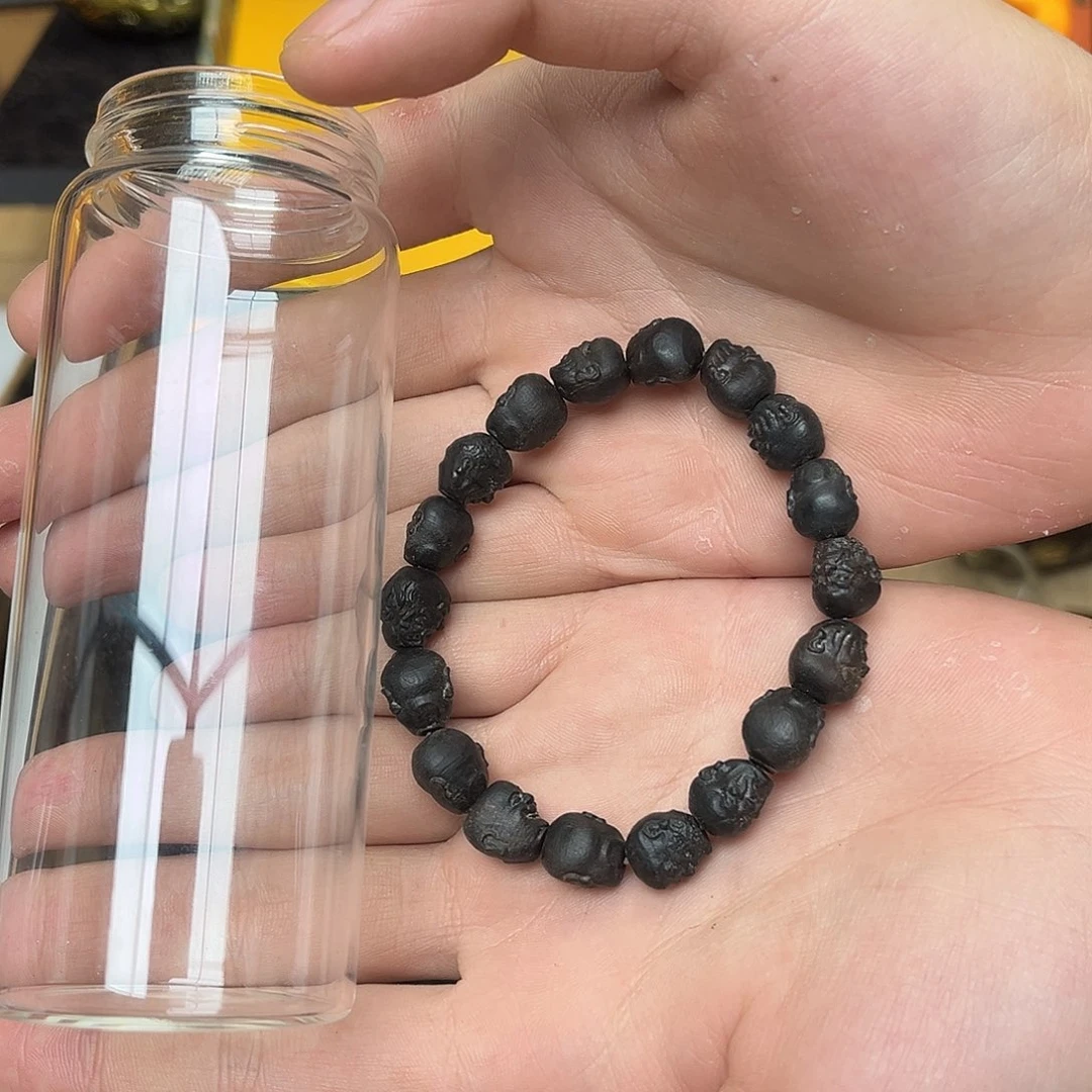 大叶紫檀（黑酸枝木类）