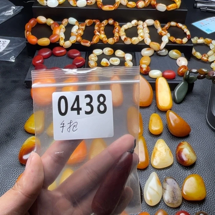 和田玉手串未镶嵌名***起