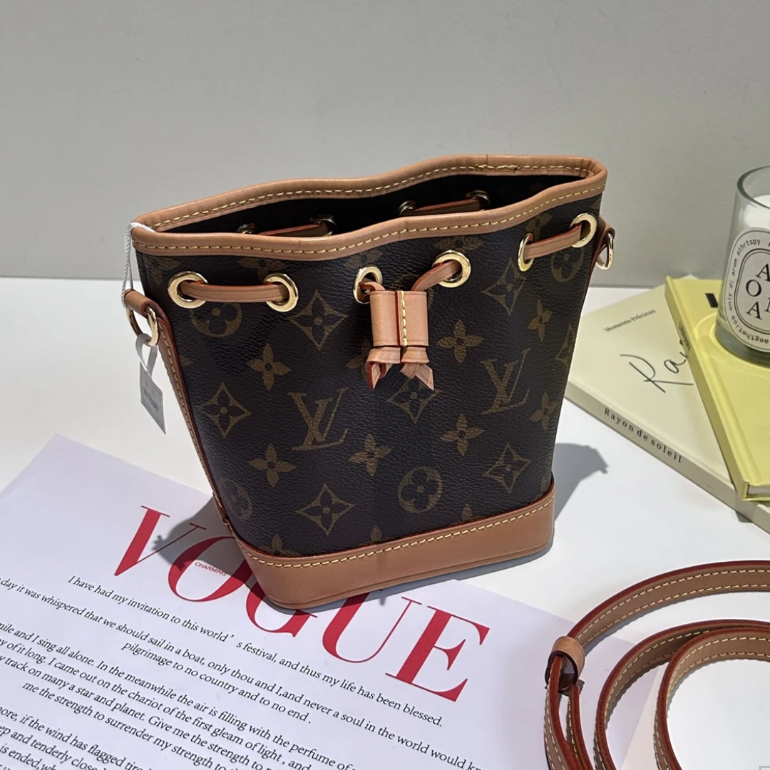 未使用 LouisVuitton/路易威登 nano noe新款抽绳小水桶 芯片