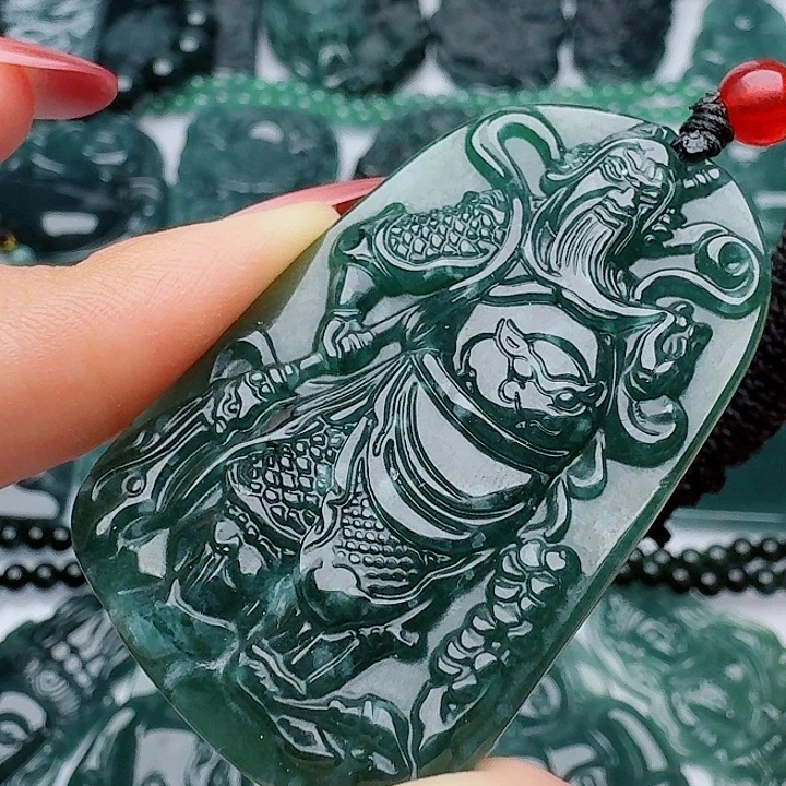 颈饰未镶嵌翡翠天然的A货翡翠多样性发其一