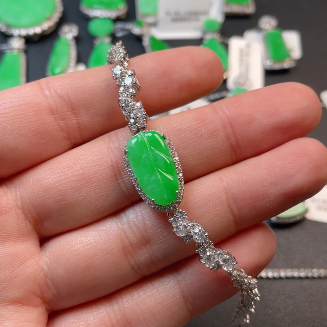 翡翠吊坠(不含链)银S925镶嵌