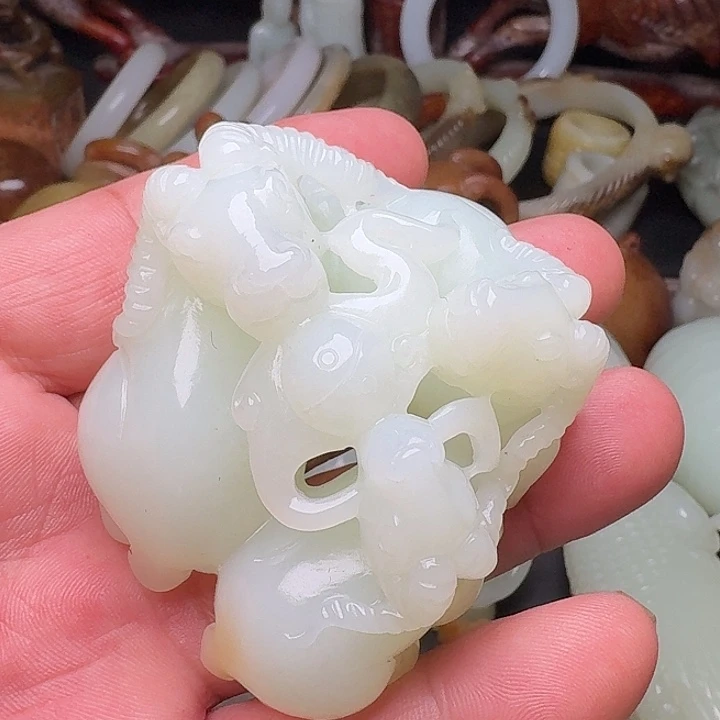 和田玉未镶嵌挂件