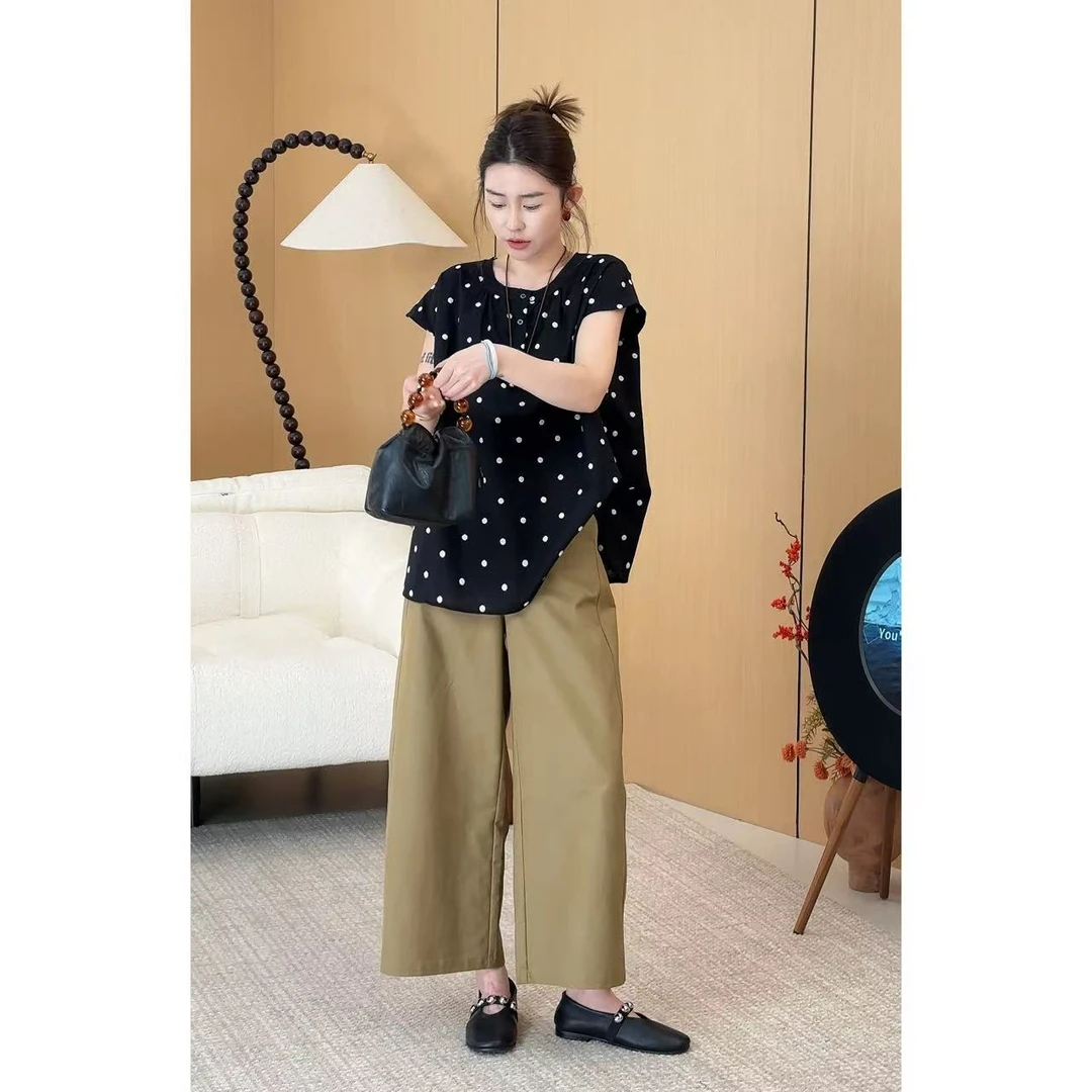 玖了个玖 2025夏季 极简百搭立体捏褶波点圆领短款t恤 2506C3686