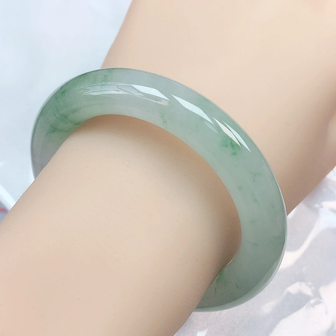 翡翠未镶嵌手镯抖音503