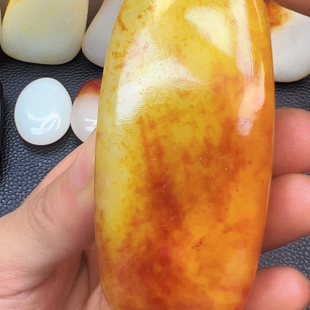 和田玉未镶嵌珠宝奇石