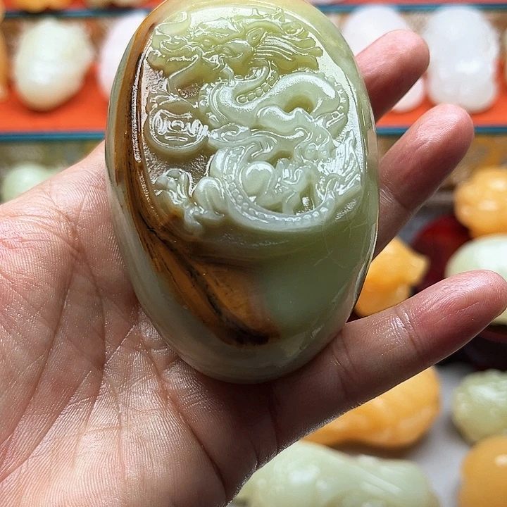 石材古青平面龙的手把摆件