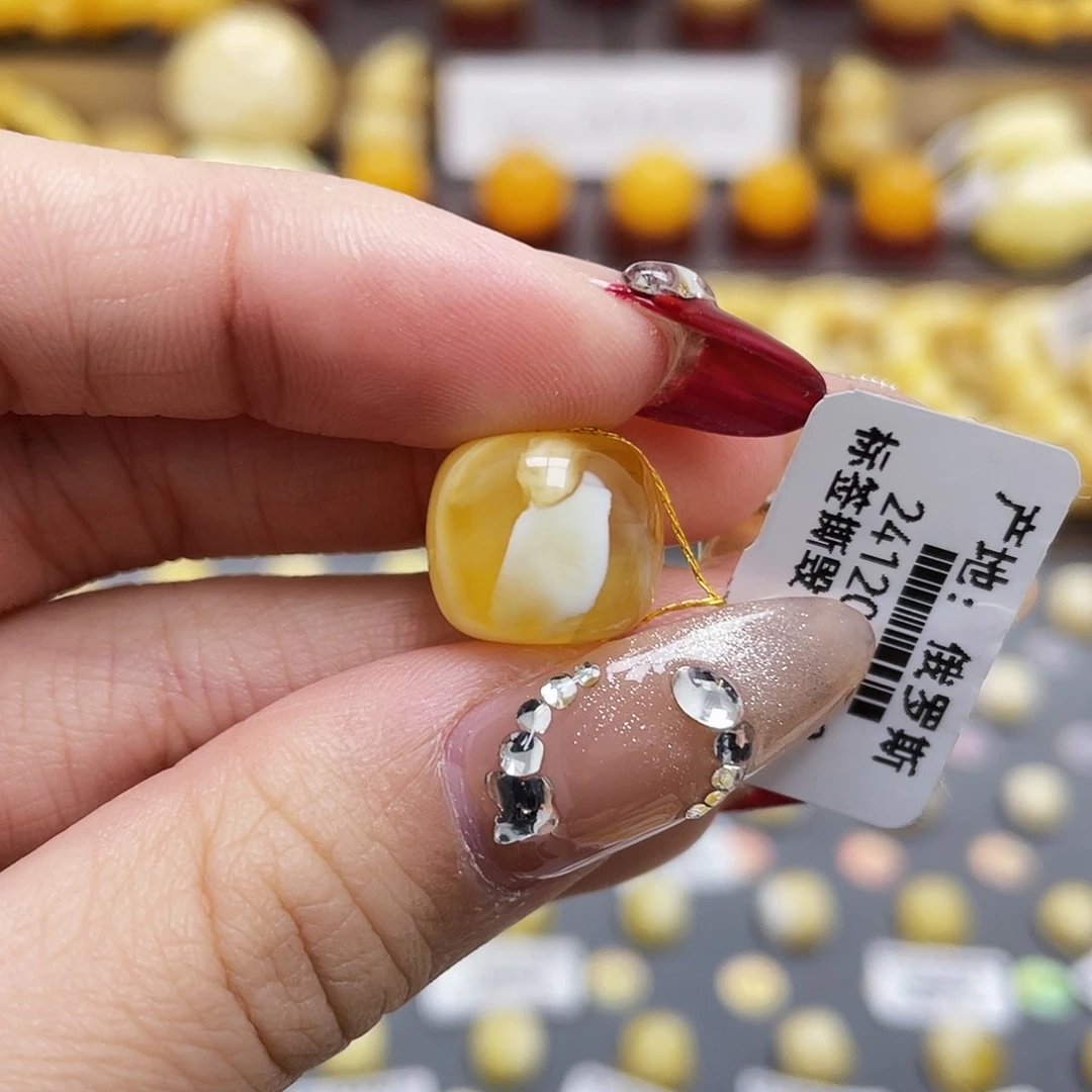 琥珀裸石未镶嵌蜜蜡老型13.1*11.6mm