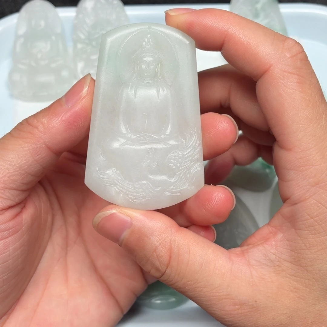 定制翡翠未镶嵌观音