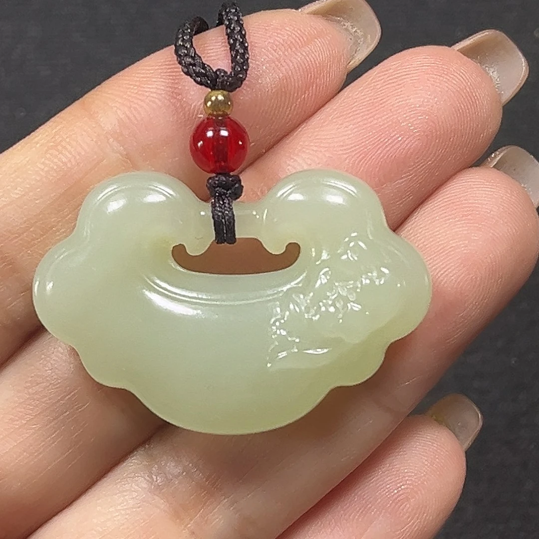 和田玉未镶嵌吊坠(不含链)