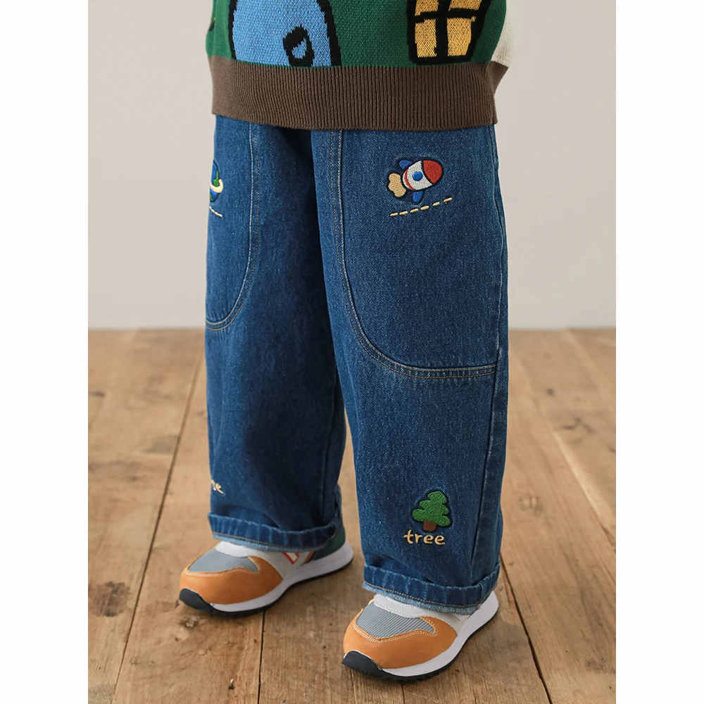 幼悠男童春装地球小树绣标牛仔裤潮酷痞帅童装儿童休闲裤子N6480