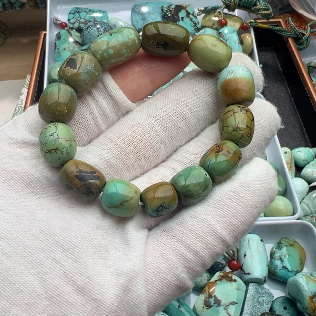 绿松石未镶嵌桶珠手串