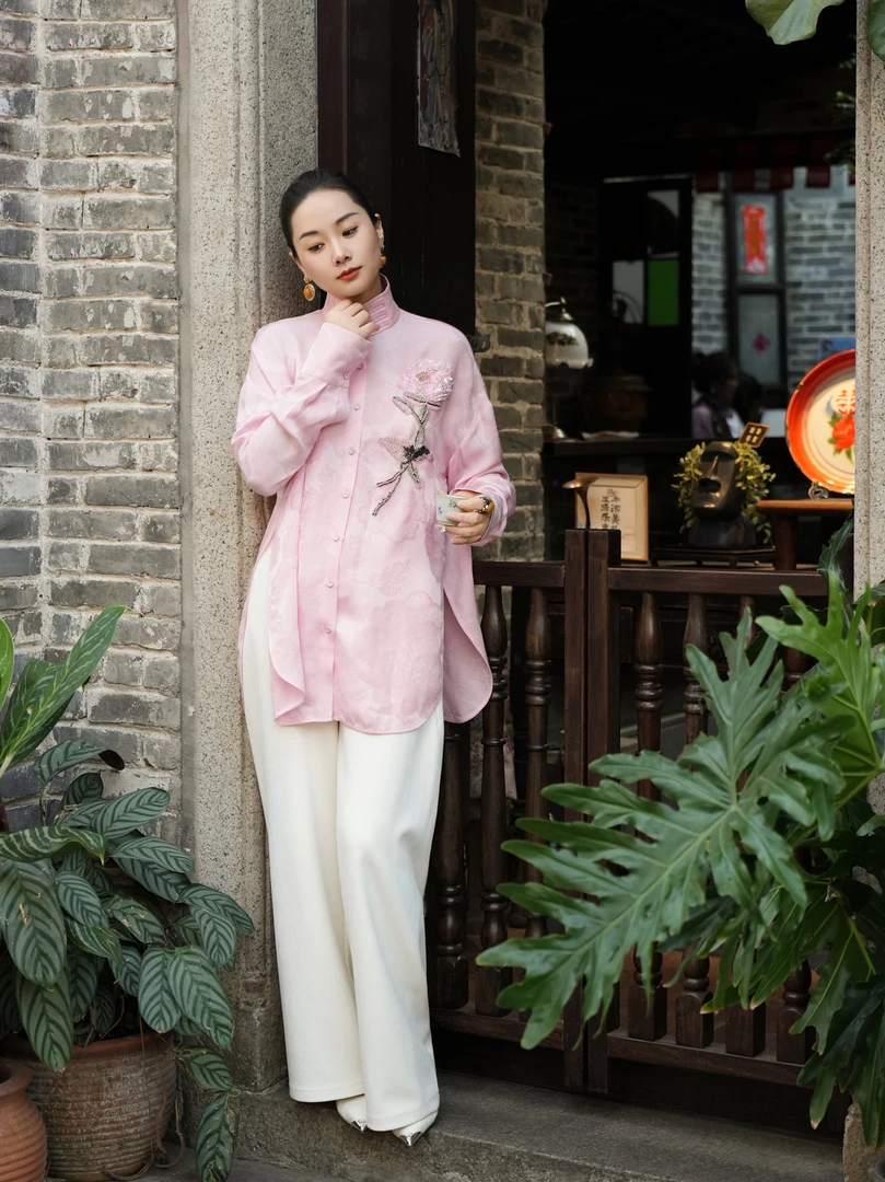 爱妃原创【柔盈】新中式刺绣秋冬休闲气质高级感时尚粉衬衫87214
