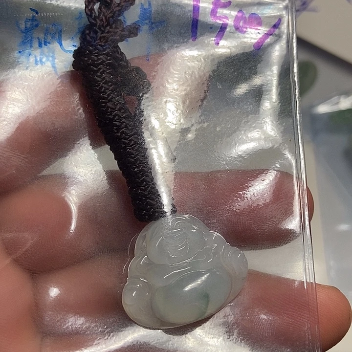 翡翠未镶嵌颈饰飘花佛公