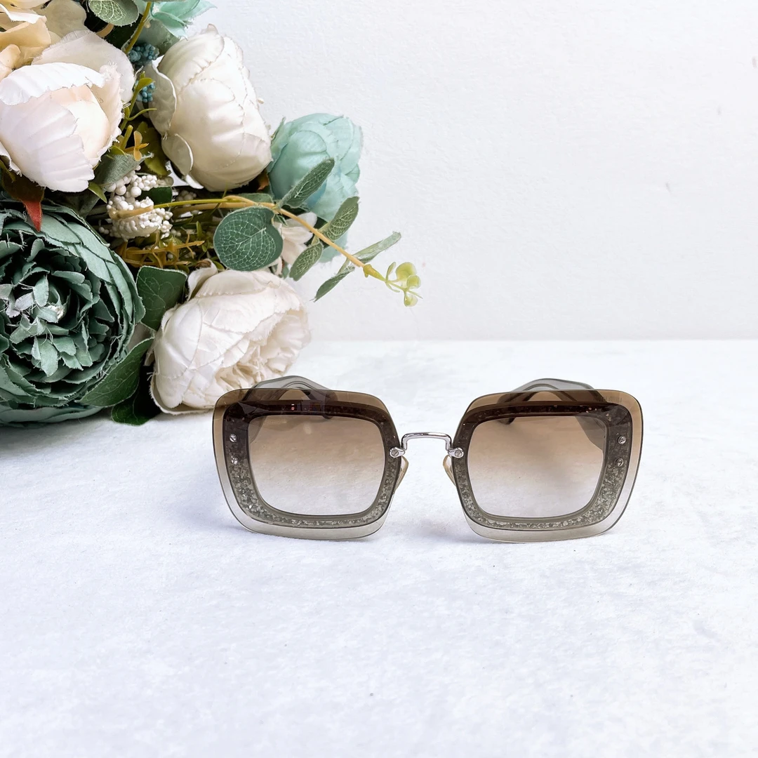 95新 MIU MIU/缪缪 墨镜/码/Xsps8859