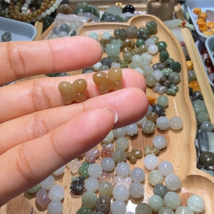 和田玉未镶嵌珠宝半成品石*石