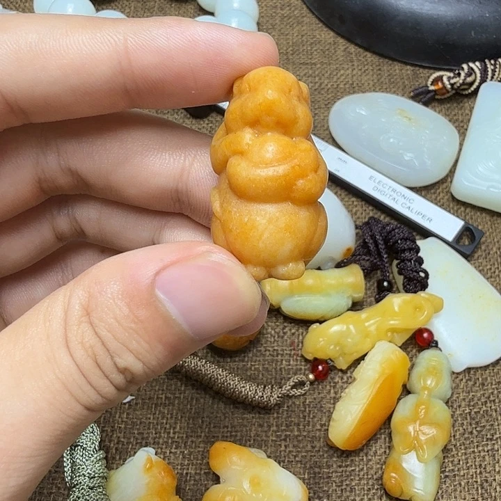 和田玉未镶嵌摆件