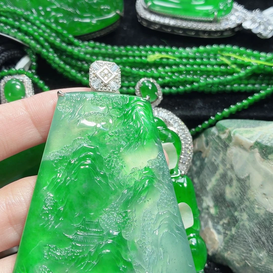 翡翠银S925镶嵌颈饰